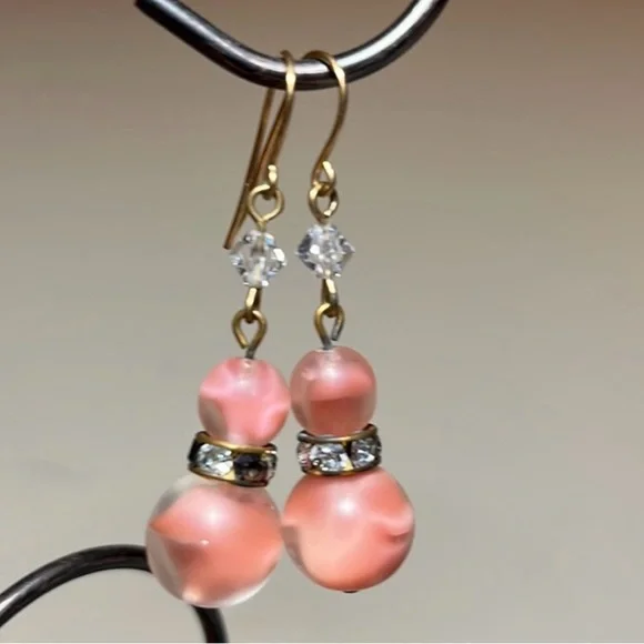 Two Pairs of Vintage Beaded Earrings - Picture 4 of 7